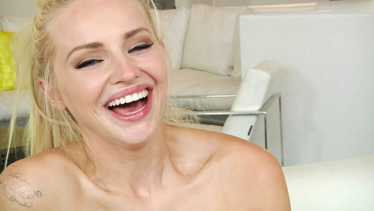 [HardX] - Staci Carr's Hot Petite Behind the Scenes - Staci Carr