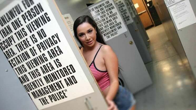 [GloryHole] - Karlee Grey: Cum Swallowing Queen