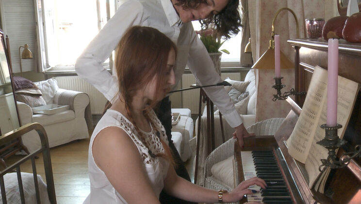 Redhead Rococo and Brunette Lolo