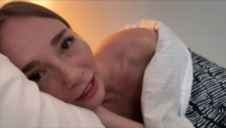 [PerfectGirlfriend] - Brunette Sneaky Roommate’s First Big Cumshot - Tess Thompson